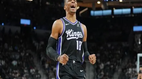 申花战术需调整，替补席潜力待挖掘